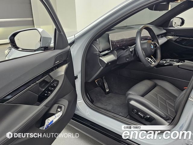 BMW 5 Series (G60) 520i M Sport 2026 — фото 15