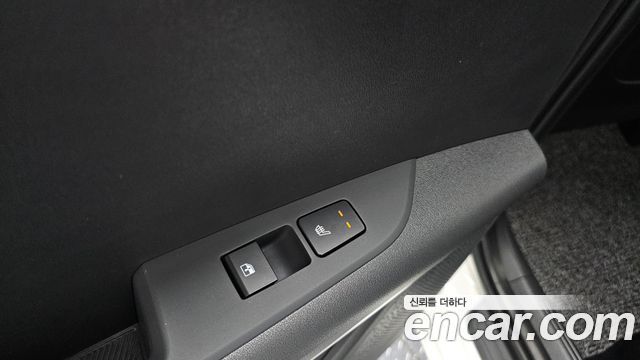 Kia Niro Prestige 2024 — фото 18