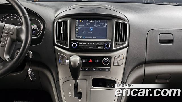 Hyundai Grand Starex Wagon 11-Seater Modern 2019 — фото 14