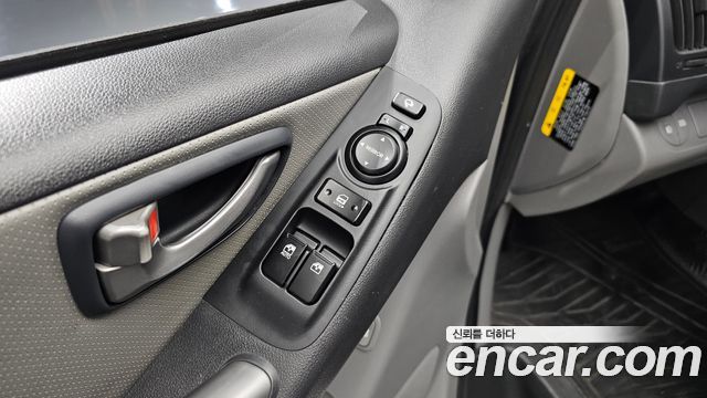 Hyundai Grand Starex Wagon 11-Seater Modern 2019 — фото 27
