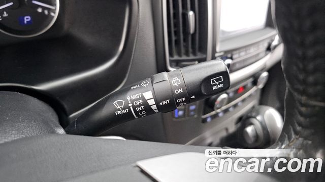 Hyundai Grand Starex Wagon 11-Seater Modern 2019 — фото 30