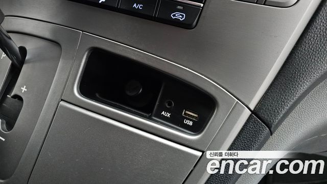 Hyundai Grand Starex Wagon 11-Seater Modern 2019 — фото 32