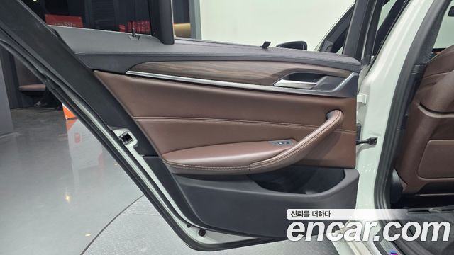 BMW 5 Series (G30) 520d M Sport Package Plus 2018 — фото 25