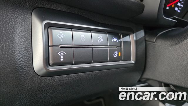 KG Mobility (SsangYong) Very New Tivoli Gasoline 1.5 2WD V3 2021 — фото 12