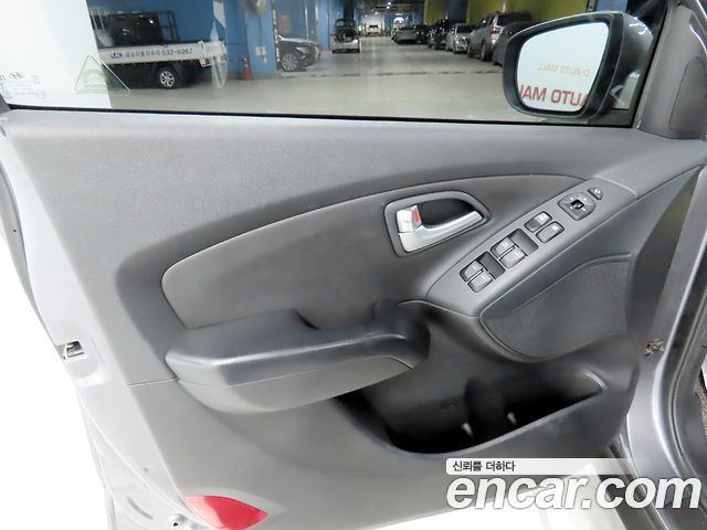 Hyundai Tucson ix Diesel(e-VGT) 2WD Modern 2014 — фото 17