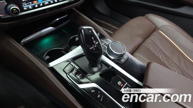 BMW 5 Series (G30) 530i xDrive M Sport Package 2023 — фото 9