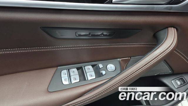BMW 5 Series (G30) 530i xDrive M Sport Package 2023 — фото 32