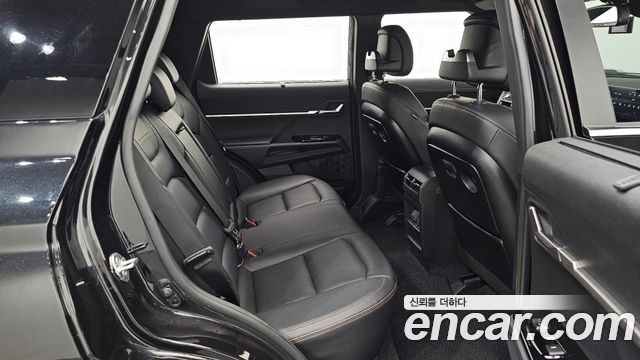 KG Mobility (SsangYong) Torres EVX E7 2024 — фото 12