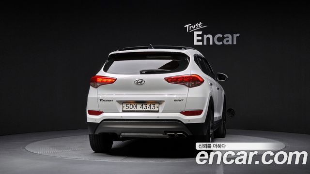Hyundai Tucson Diesel 2.0 2WD Premium 2016 — фото 4