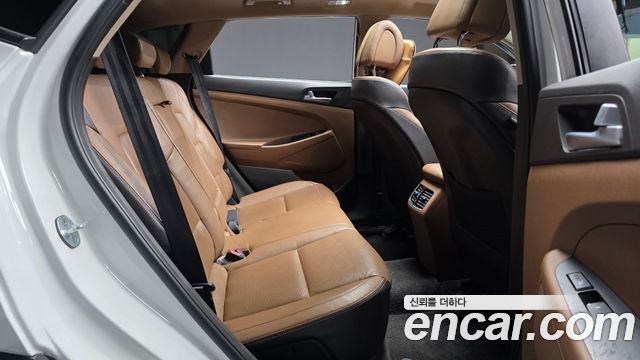 Hyundai Tucson Diesel 2.0 2WD Premium 2016 — фото 11
