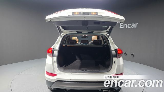 Hyundai Tucson Diesel 2.0 2WD Premium 2016 — фото 20