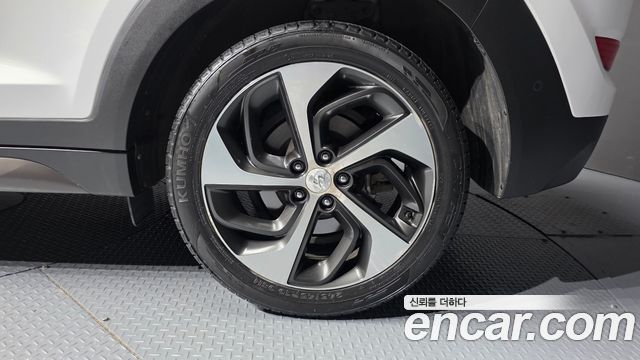 Hyundai Tucson Diesel 2.0 2WD Premium 2016 — фото 21