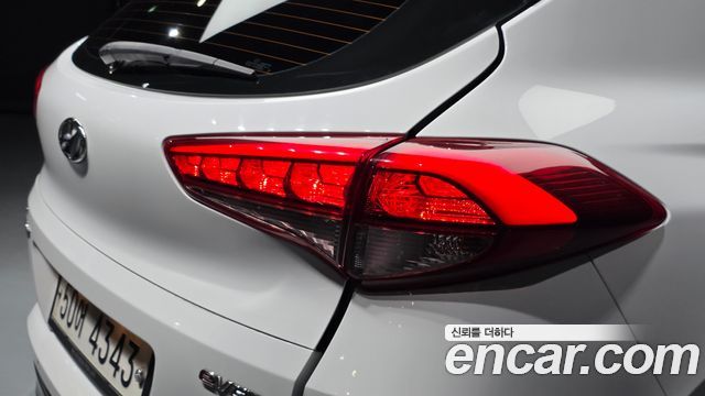 Hyundai Tucson Diesel 2.0 2WD Premium 2016 — фото 23