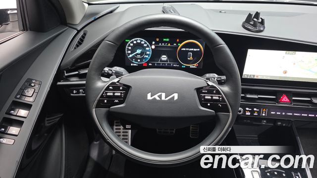 Kia Niro Signature 2022 — фото 14