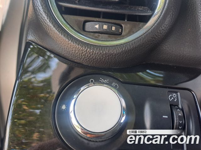 Chevrolet Orlando 2.0 Diesel LT Premium 2012 — фото 9