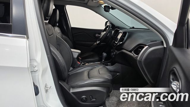 Jeep Cherokee (KL) 2.4 Limited 2WD 2021 — фото 11