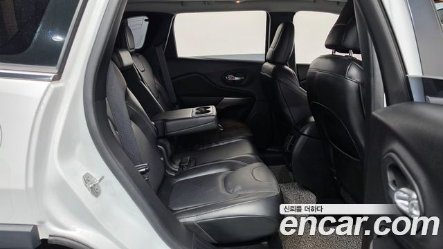 Jeep Cherokee (KL) 2.4 Limited 2WD 2021 — фото 12