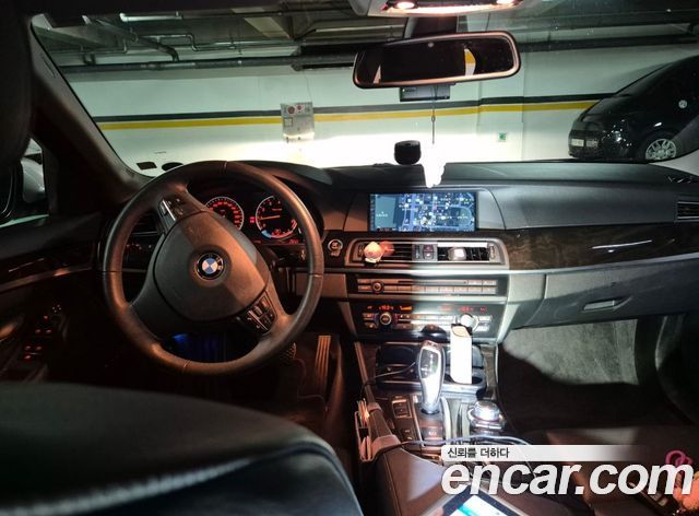 BMW 5 Series (F10) 528i 2012 — фото 8