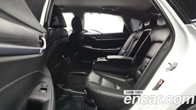 Hyundai Grandeur (IG) 3.0 Exclusive 2018 — фото 11