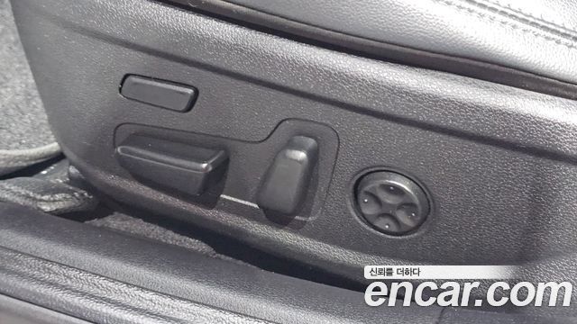 Hyundai Grandeur (IG) 3.0 Exclusive 2018 — фото 18