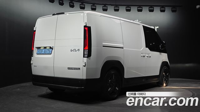 Kia PV5 Cargo Long Long Range Basic 2026 — фото 2