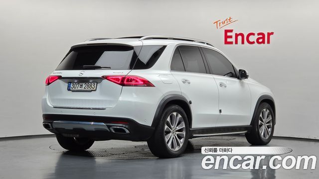 Mercedes-Benz GLE-Class (W167) GLE300d 4MATIC 2022 — фото 2