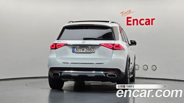 Mercedes-Benz GLE-Class (W167) GLE300d 4MATIC 2022 — фото 4