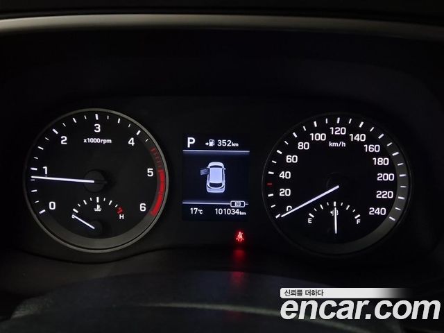 Hyundai Tucson Diesel 2.0 2WD Premium 2019 — фото 6