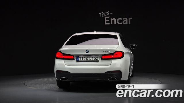 BMW 5 Series (G30) 530e M Sport 2021 — фото 4