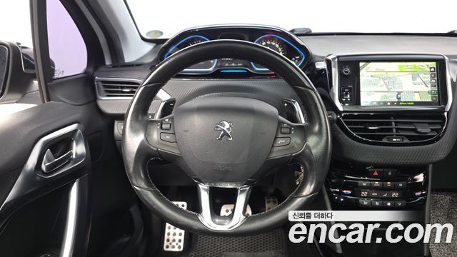 Peugeot 2008 1.6 e-HDi Feline L 2015 — фото 13