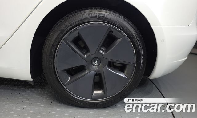Tesla Model 3 Long Range AWD 2021 — фото 27