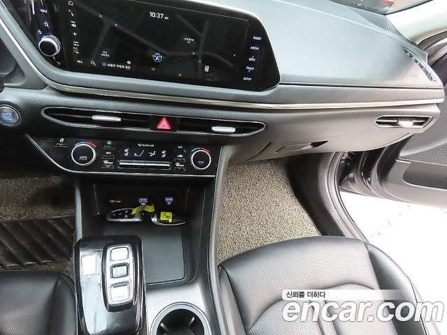 Hyundai Sonata (DN8) 2.0 Premium Family 2021 — фото 9