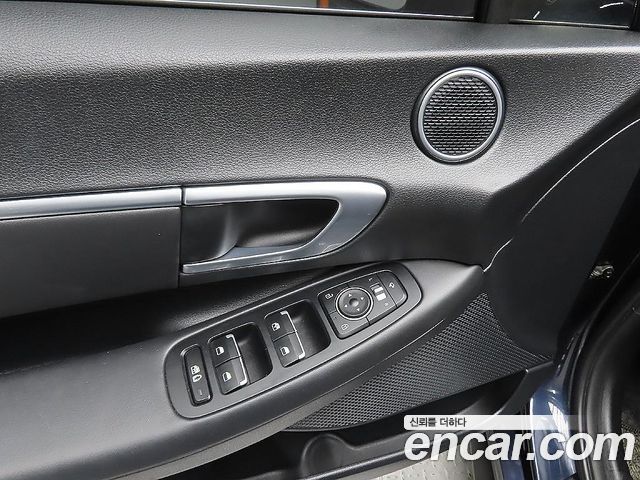 Hyundai Sonata (DN8) 2.0 Premium Family 2021 — фото 16