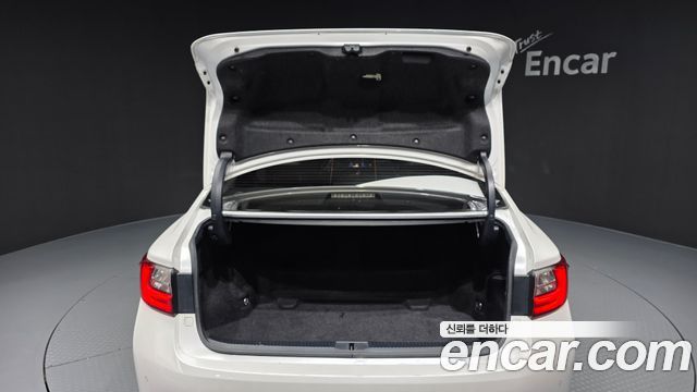 Lexus ES300h premium XV60 2016 — фото 20
