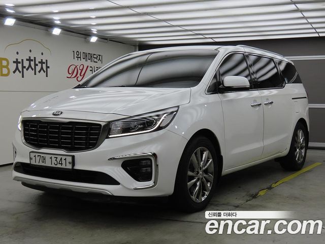 Kia Carnival 9-Seater Prstige