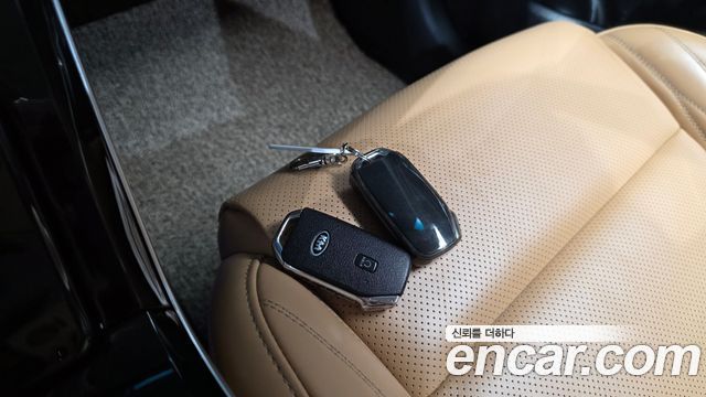 Kia K7 Premier 3.0 GDI Signature 2020 — фото 15