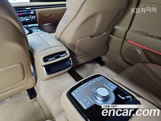 Genesis G80 (RG3) Gasoline 2.5 Turbo AWD 2026 — фото 17