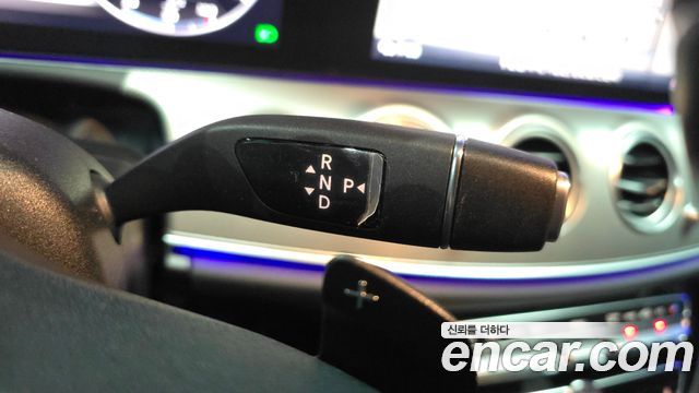Mercedes-Benz E-Class (W213) E300 AMG Line 2019 — фото 9