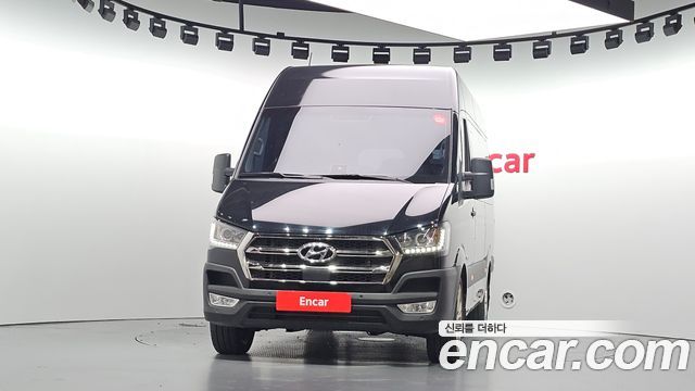 Hyundai Solati 15-seater Luxury 2025 — фото 3