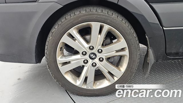 Hyundai Solati 15-seater Luxury 2025 — фото 5
