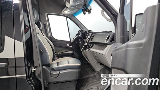 Hyundai Solati 15-seater Luxury 2025 — фото 19