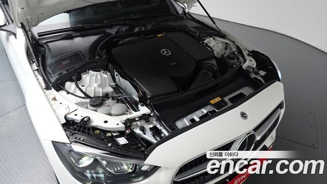 Mercedes-Benz C-Class (W206) C300 4MATIC Avantgarde 2024 — фото 6