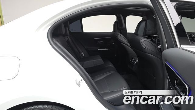 Mercedes-Benz C-Class (W206) C300 4MATIC Avantgarde 2024 — фото 11