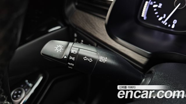 Kia K7 Premier 2.5 GDI Prestige 2020 — фото 31
