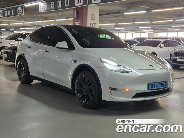 Tesla Model Y Long Range AWD