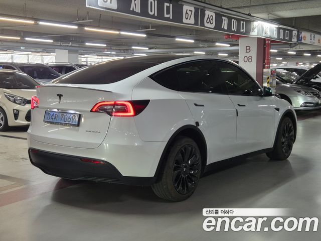 Tesla Model Y Long Range AWD 2022 — фото 3