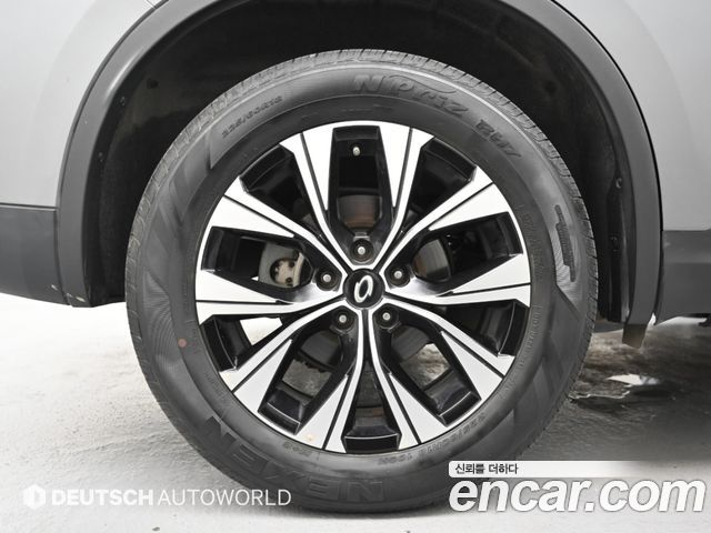 Renault Korea QM6 2.0 LPe LE 2WD 2023 — фото 18