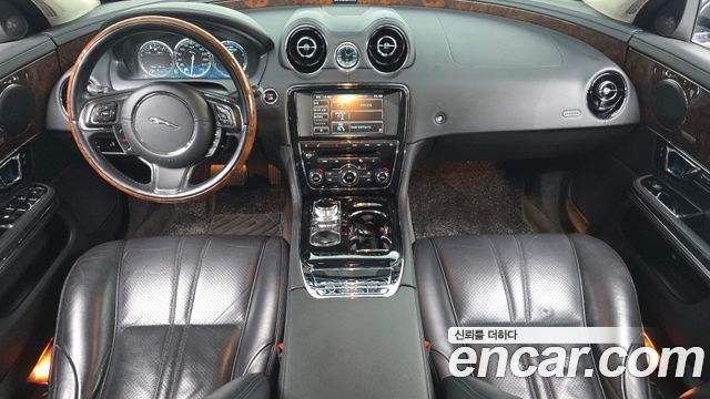 Jaguar XJ 3.0D Premium Luxury LWB X351 2014 — фото 7