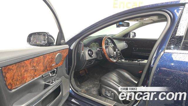 Jaguar XJ 3.0D Premium Luxury LWB X351 2014 — фото 10