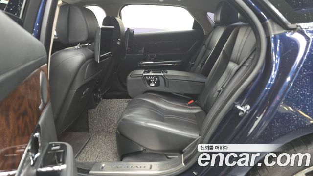 Jaguar XJ 3.0D Premium Luxury LWB X351 2014 — фото 12